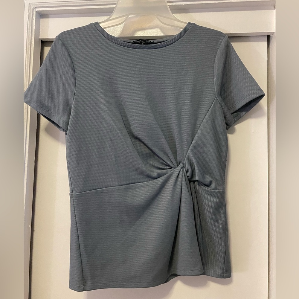 express ruched short sleeve blouse size M